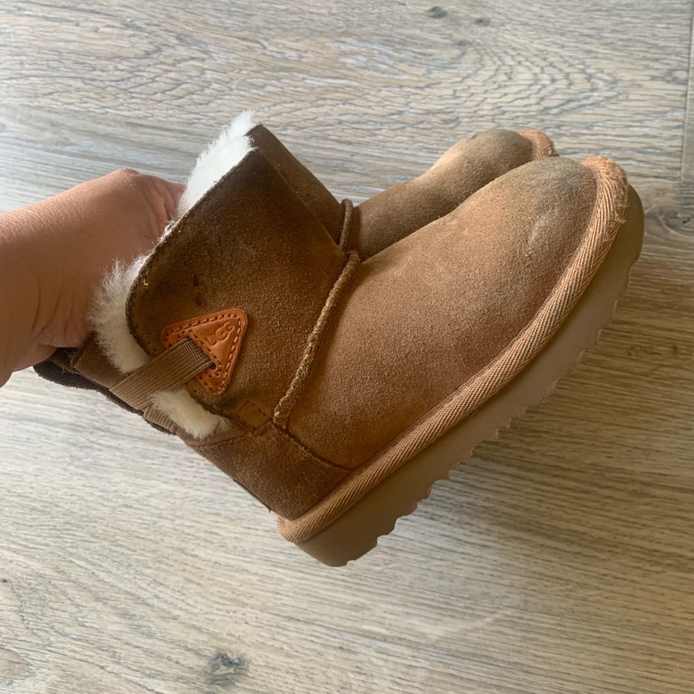 UGG Chestnut Kids Shearling-Lined Suede Boots